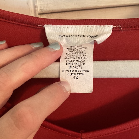 Red 3/4 Sleeve Blouse - Picture 3 of 4